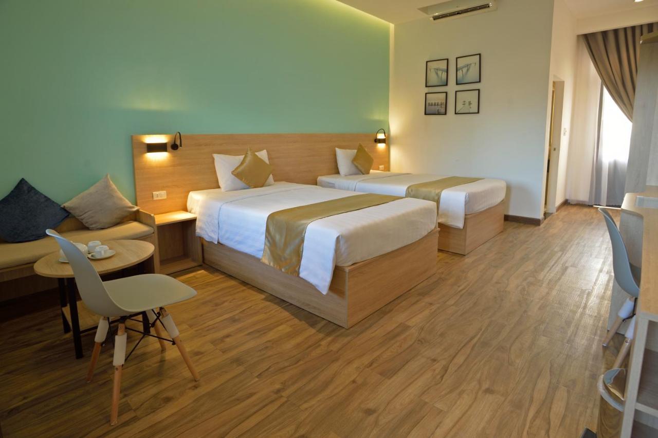 Pandora Saigon Hotel Хошимин Екстериор снимка