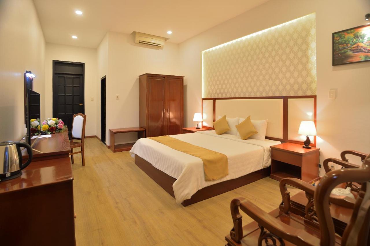 Pandora Saigon Hotel Хошимин Екстериор снимка