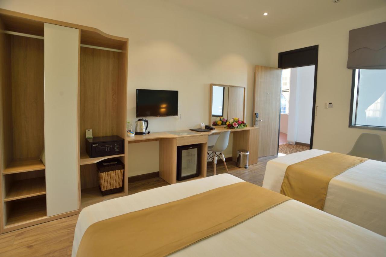 Pandora Saigon Hotel Хошимин Екстериор снимка