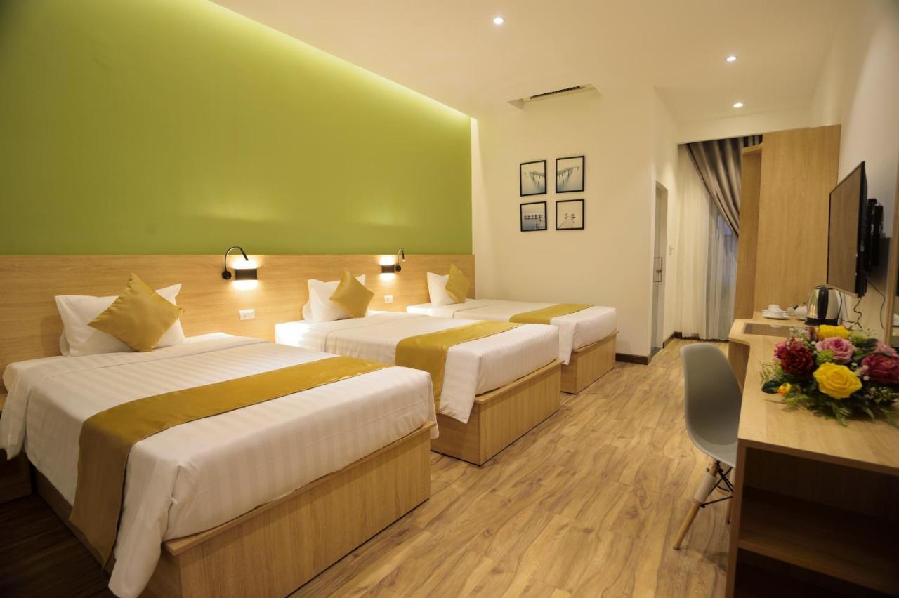 Pandora Saigon Hotel Хошимин Екстериор снимка